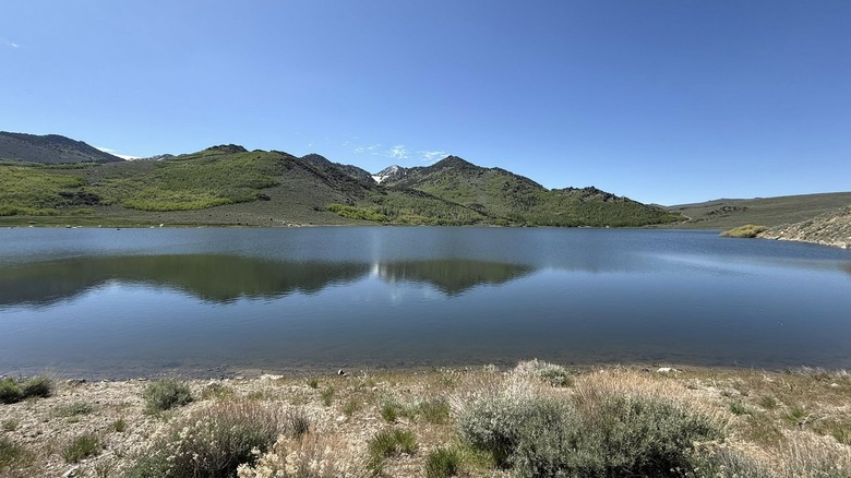 Onion Valley Resevoir in Nevada with small peaks in the background