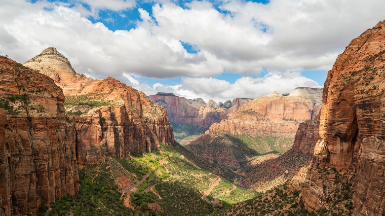 The view of the main canyon from the Canyon Overlook Trail lookout point in Zion National Park