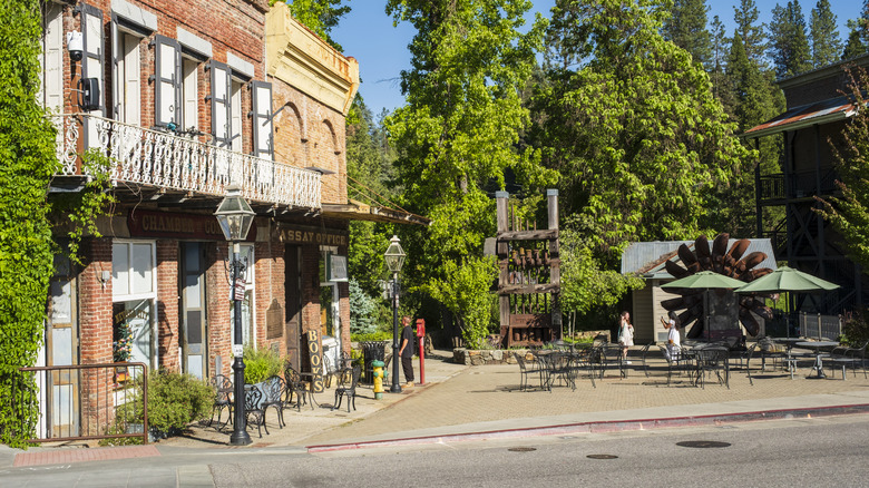 Brick buildings and green trees in Nevada City, California