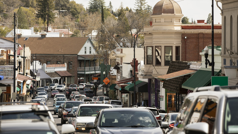 Traffic on the main street in Sonora, CA