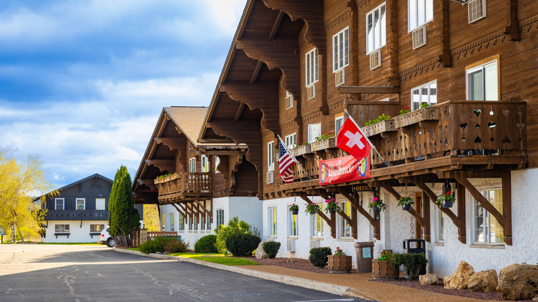 The 5 Most Romantic Weekend Activities In New Glarus, Wisconsin's 'Little Switzerland,' According To Reviews