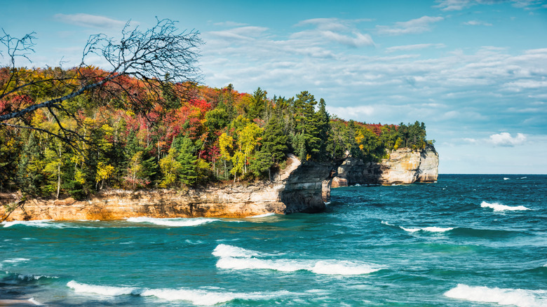 Chapel Beach on Lake Superior at Picture Rocks National Lakeshore in Michigan, USA.