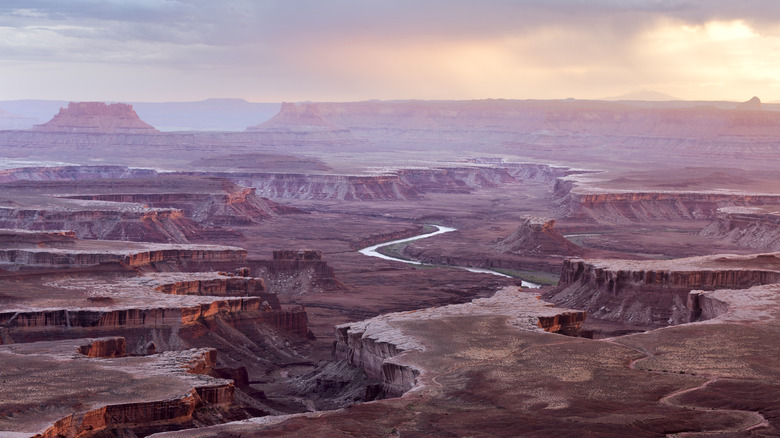 Mesas and a river at Canyonlands National Park