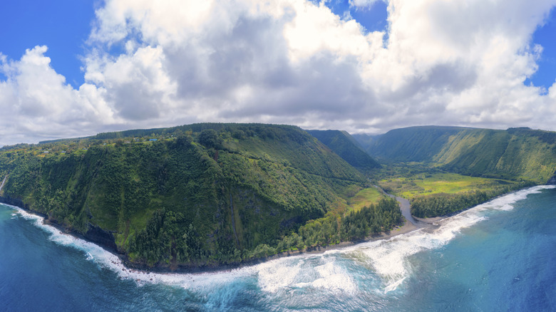 Waipio Bay and Valley on Big Island, Hawaii
