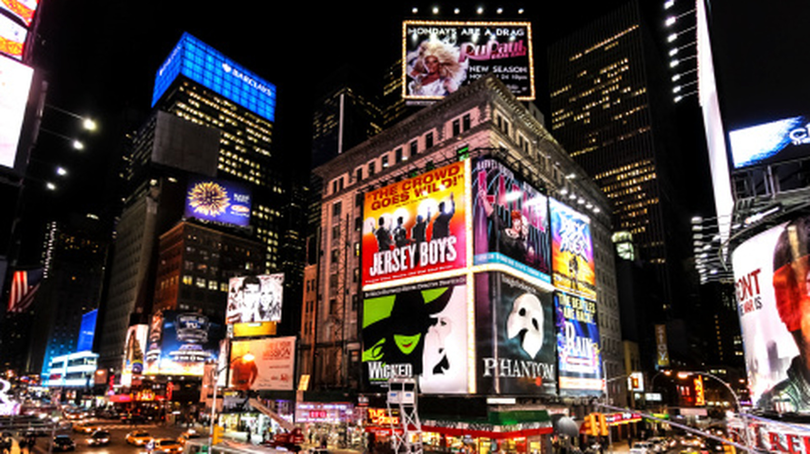 The Best American Cities To Go See Live Theater (Other Than New York), According To Reddit - Islands