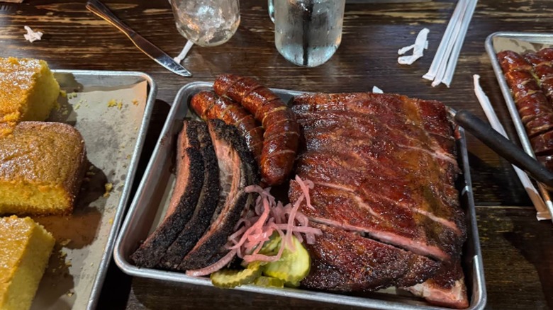 Large bbq plate at Hoodoo Brown Barbeque