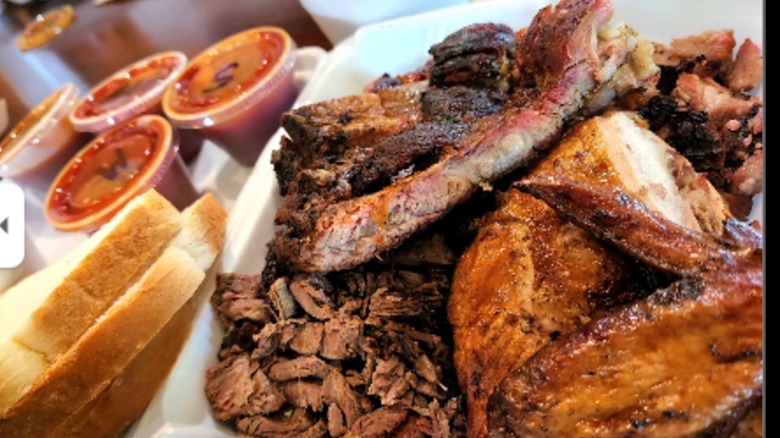Large tray of BBQ at Big John's in Tampa