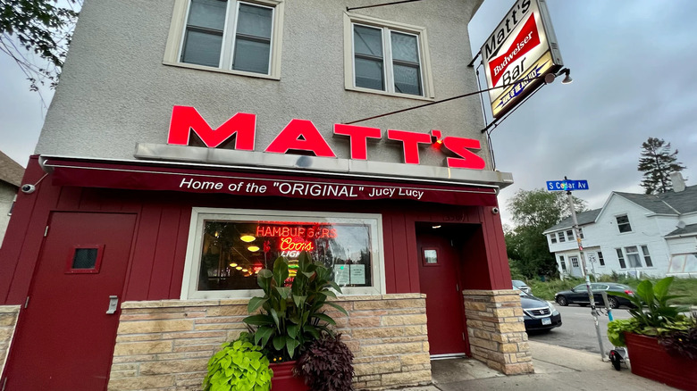 Exterior of Matt's Bar, with a sign that says "Home of the 'Original' Jucy Lucy"