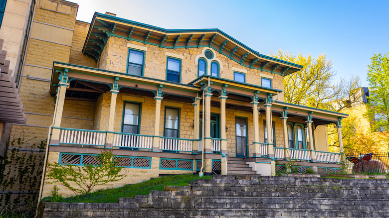 Exterior of Burpee Museum of Natural History in Rockford, Illinois