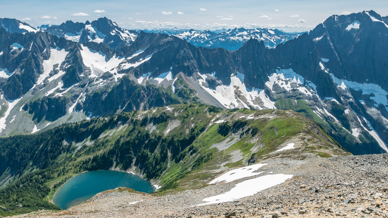 Panoramic view of the glaciers and peaks of the North Cascades in Washington