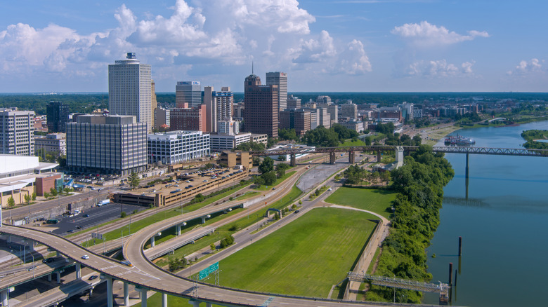 aerial view of Memphis, buildings and grass lawn park along the Mississippi River