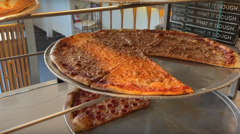 Large pizzas at Pie.Zaa