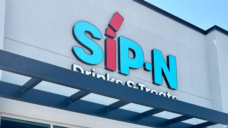 The sign at Sip-N drinks in Utah