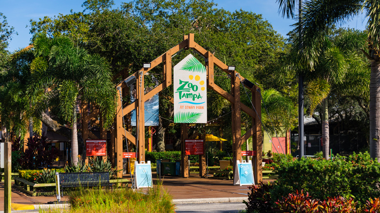 Entrance of ZooTampa at Lowry Park.