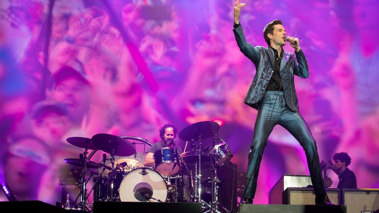 Brandon Flowers of The Killers playing live