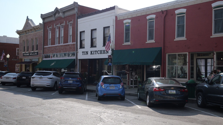 The outside of the Tin Kitchen restaurant in Weston, Missouri