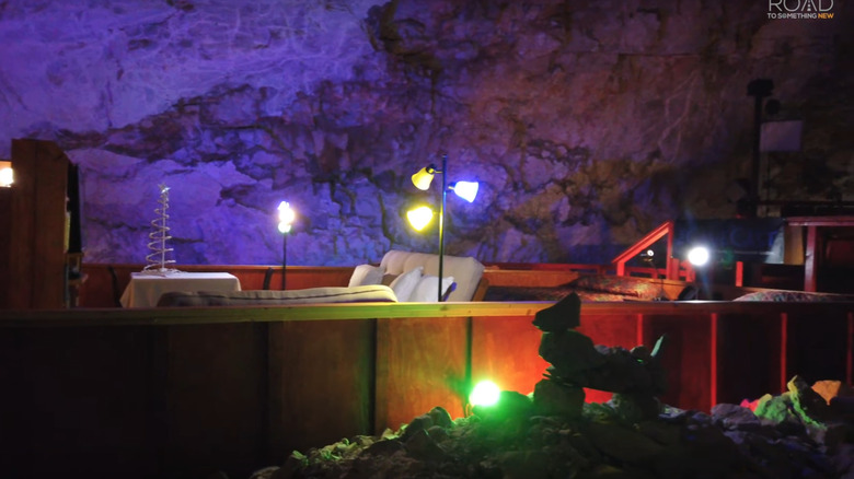 Suite at Grand Canyon Caverns