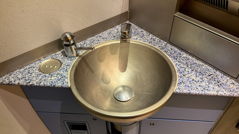 A bathroom lavatory
