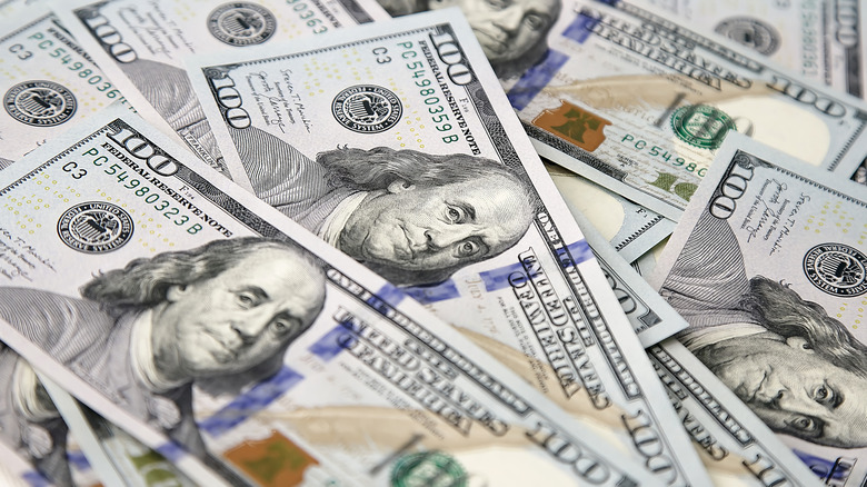 American 100-dollar bill currency
