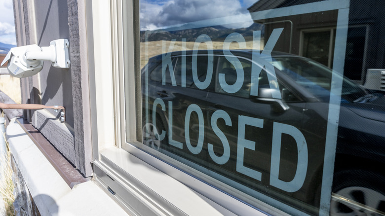 Closed sign at a kiosk in Yellowstone National Park
