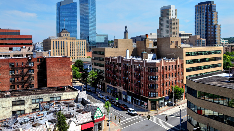 Buildings and skyscrapers in White Plains, New York