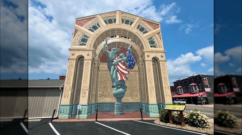 The "Liberty Remembers" mural in Bucyrus, Ohio, paying homage to veterans