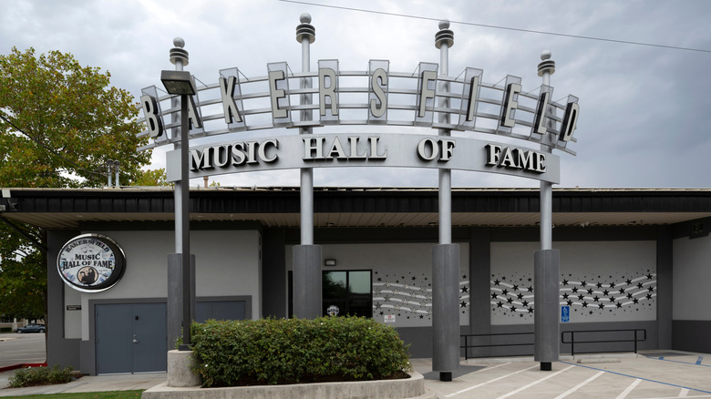 Forward-facing view of the Bakersfield Music Hall of Fame sign and building.