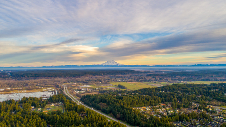 Mount Rainier and a town in the foreground