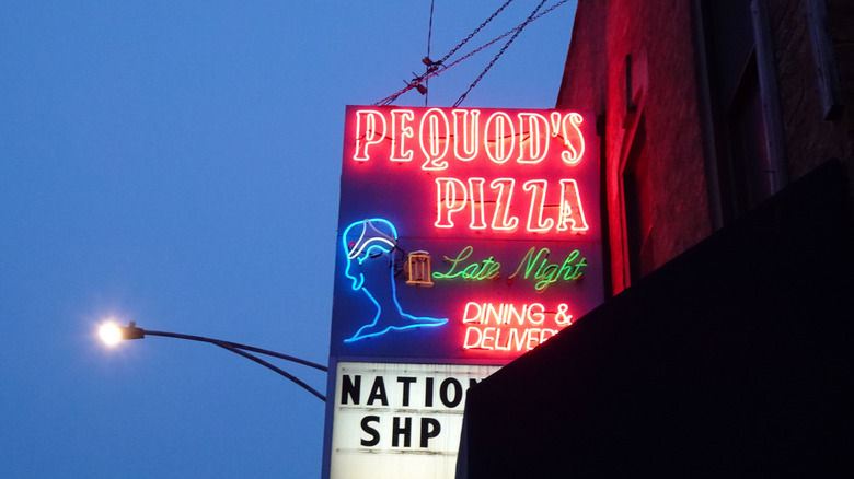 Outdoor facade of Pequod's Chicago location