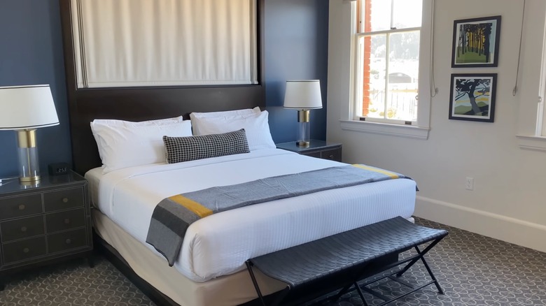 Guestroom at the Lodge at the Presidio in San Francisco, California