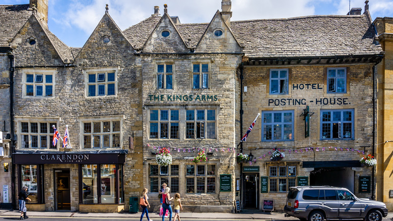 The King's Arms pub in the market square of Stow-on-the-Wold, England