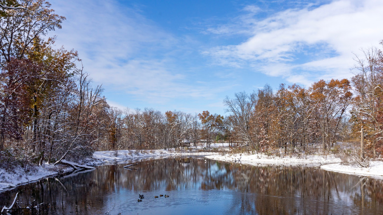 The lake in Quail Ridge Park on a snowy winter day in Wentzville, MO