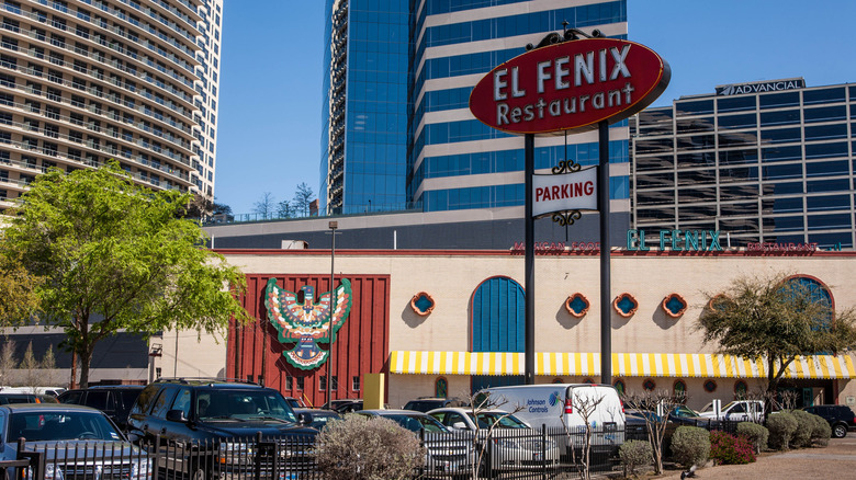 El Fenix restaurant in Dallas, Texas