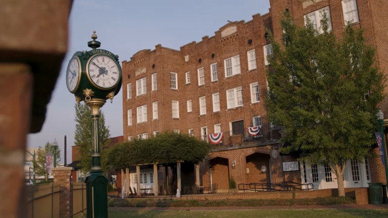 Colcok in downtown Dublin GA