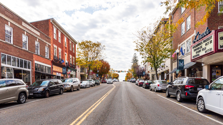 Main Street and the Lincoln Theatre in Marion