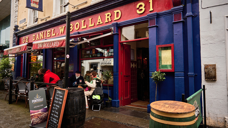 Exterior of Daniel W Bollard