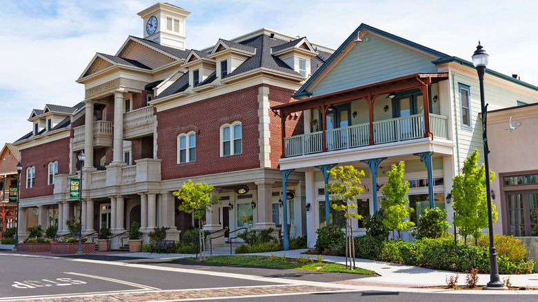 Buildings along Copperopolis' town square
