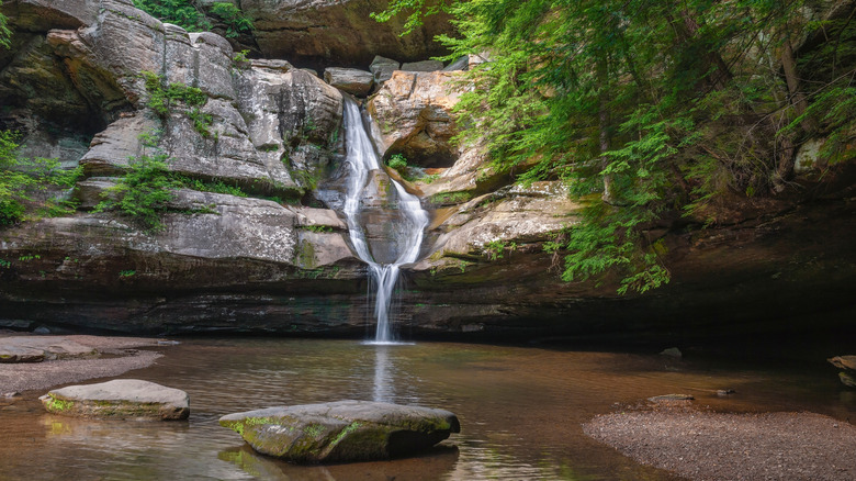 Cedar Falls in Hocking Hills State Park