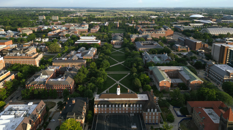 Arial view of the Champaign-Urbana's University of Illinois and city