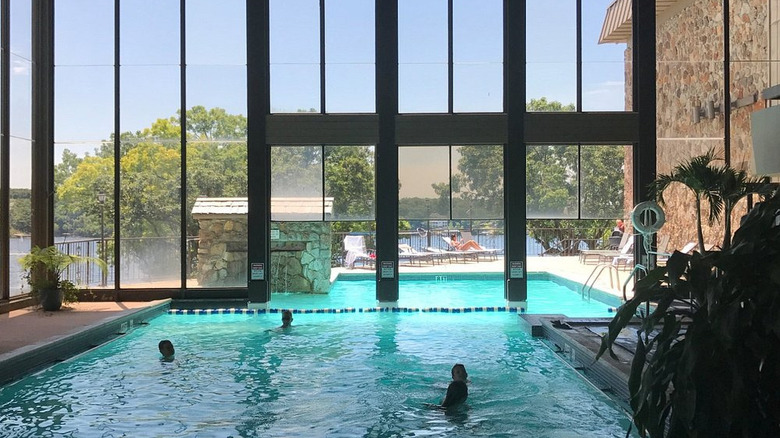Spa Shiki pools
