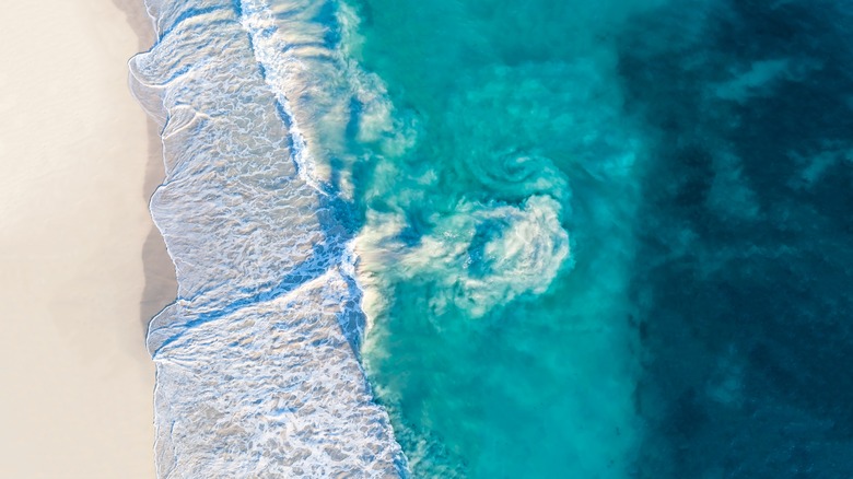 A rip current near the shore