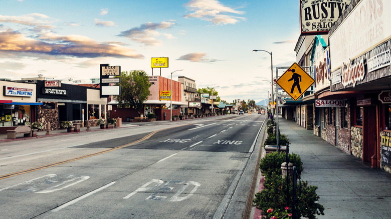 Shops and saloons line the side of the main street in Bishop, California