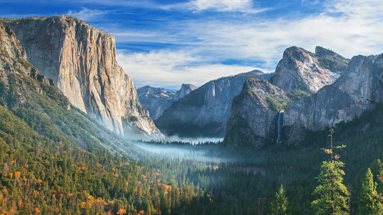 Yosemite National Park tunnel view