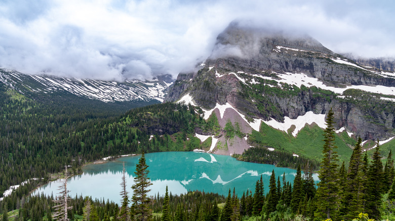 grinnell glacier lake snow in Montana