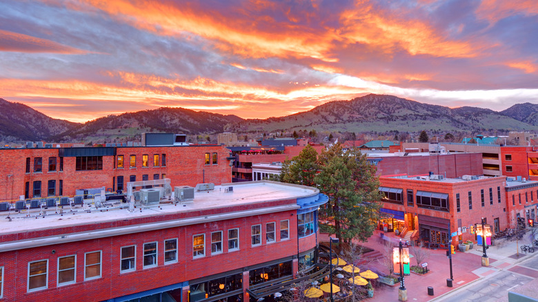 Sunset view of Boulder, Colorado in front of mountains
