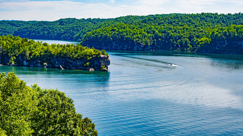 Summersville Lake on a clear day