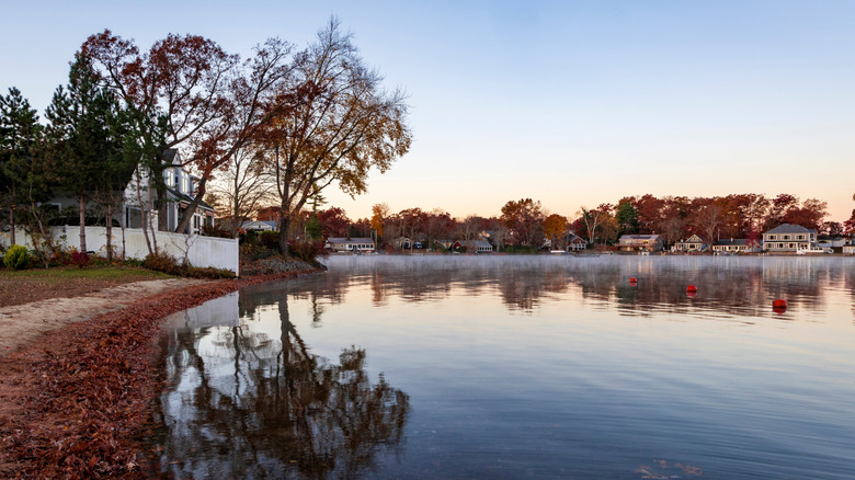 Fall at Lake Chaubunagungamaug