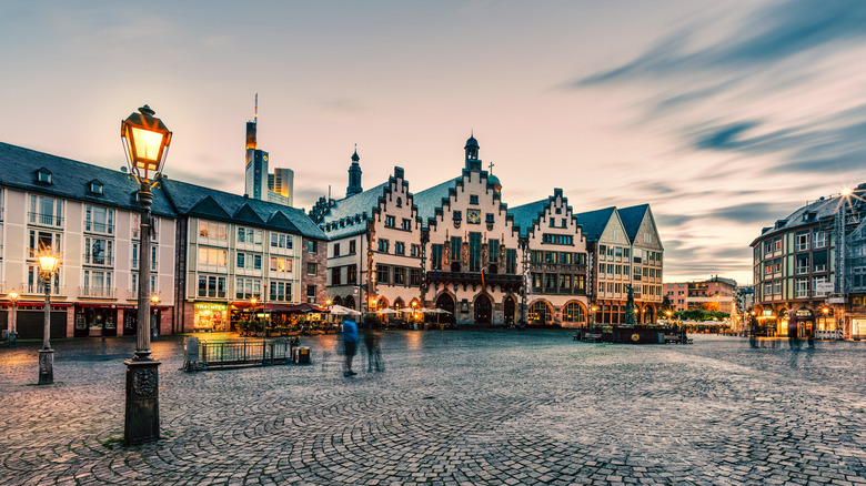 The historic market square of Romerberg.