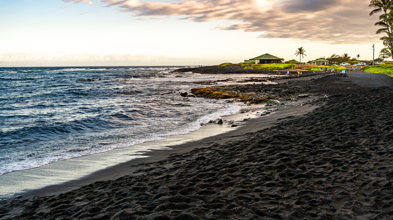 Punaluʻu Black Sand Beach at dusk.