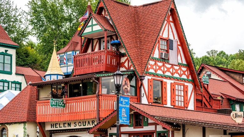 Traditional architecture of Helen